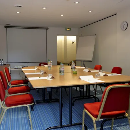 Otel By Ihg 4*