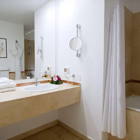 Voco By Ihg 4*