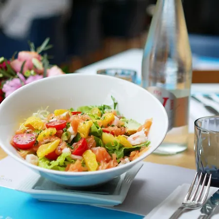 Ξενοδοχείο By Ihg