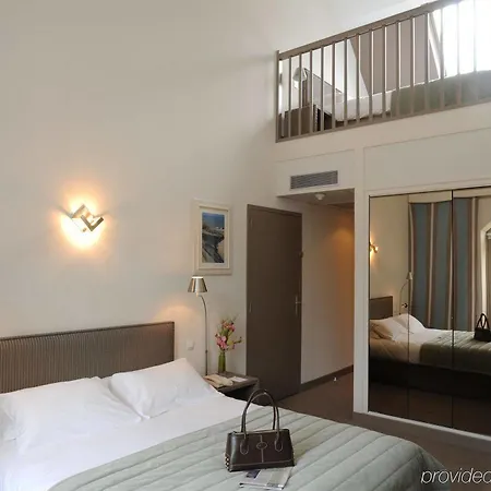 Hotel Voco By Ihg 4*